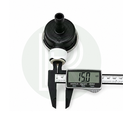 Whale Smartflo Pump Filter Strainer showing 15mm Pushfit connection measurement